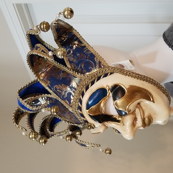 GORGEOUS!  Fabulous Italian painted Mask.... - Picture 3 of 7